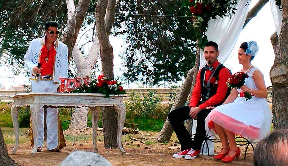 Maestro de Ceremonias – Wedding Officiant – Oficiante de bodas