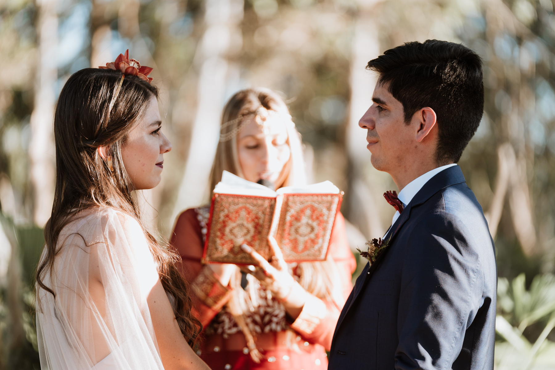 VÍNUE, Sacerdotisa de Bodas y Ceremonias Simbólicas