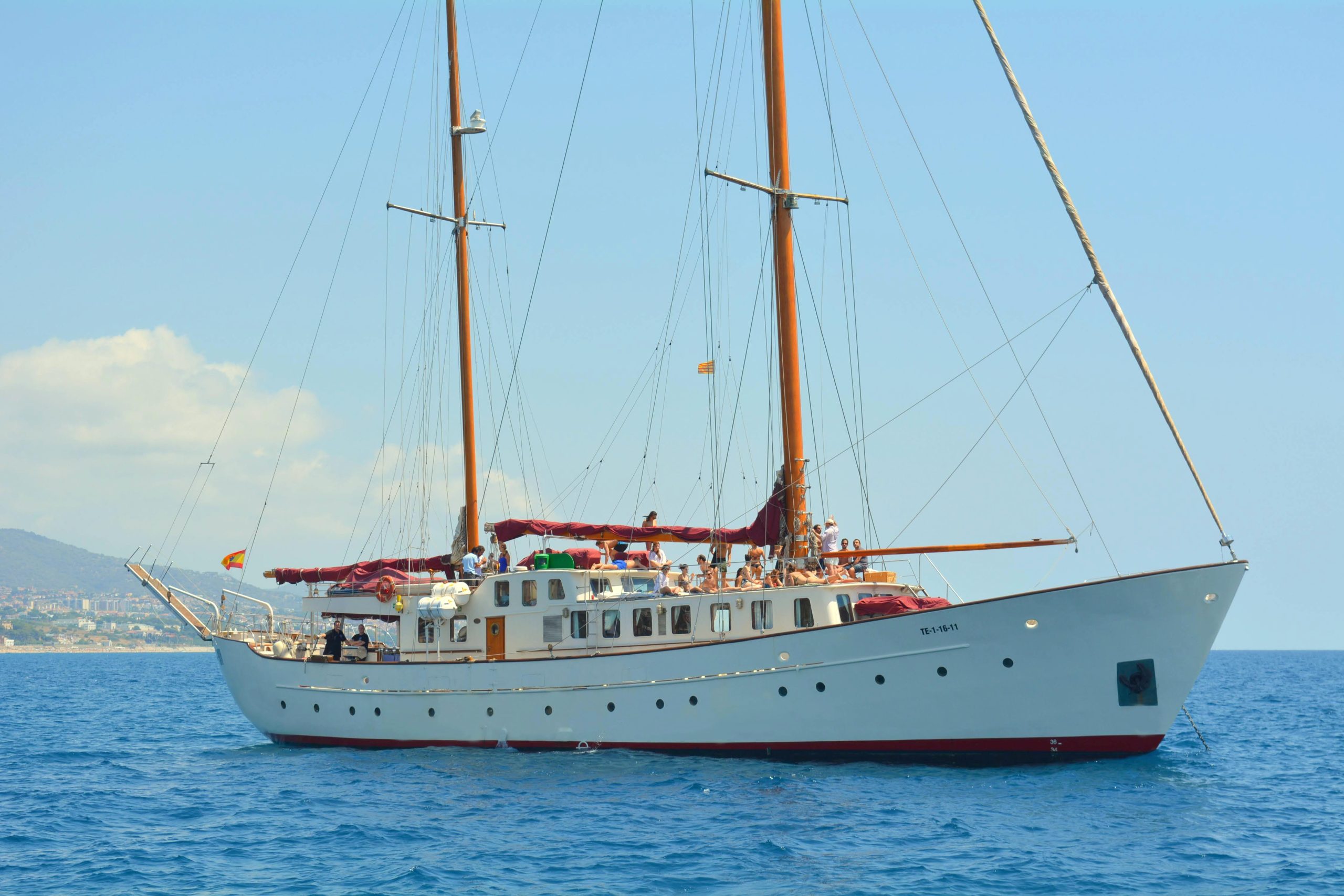 BODA EN VELERO CLÁSICO