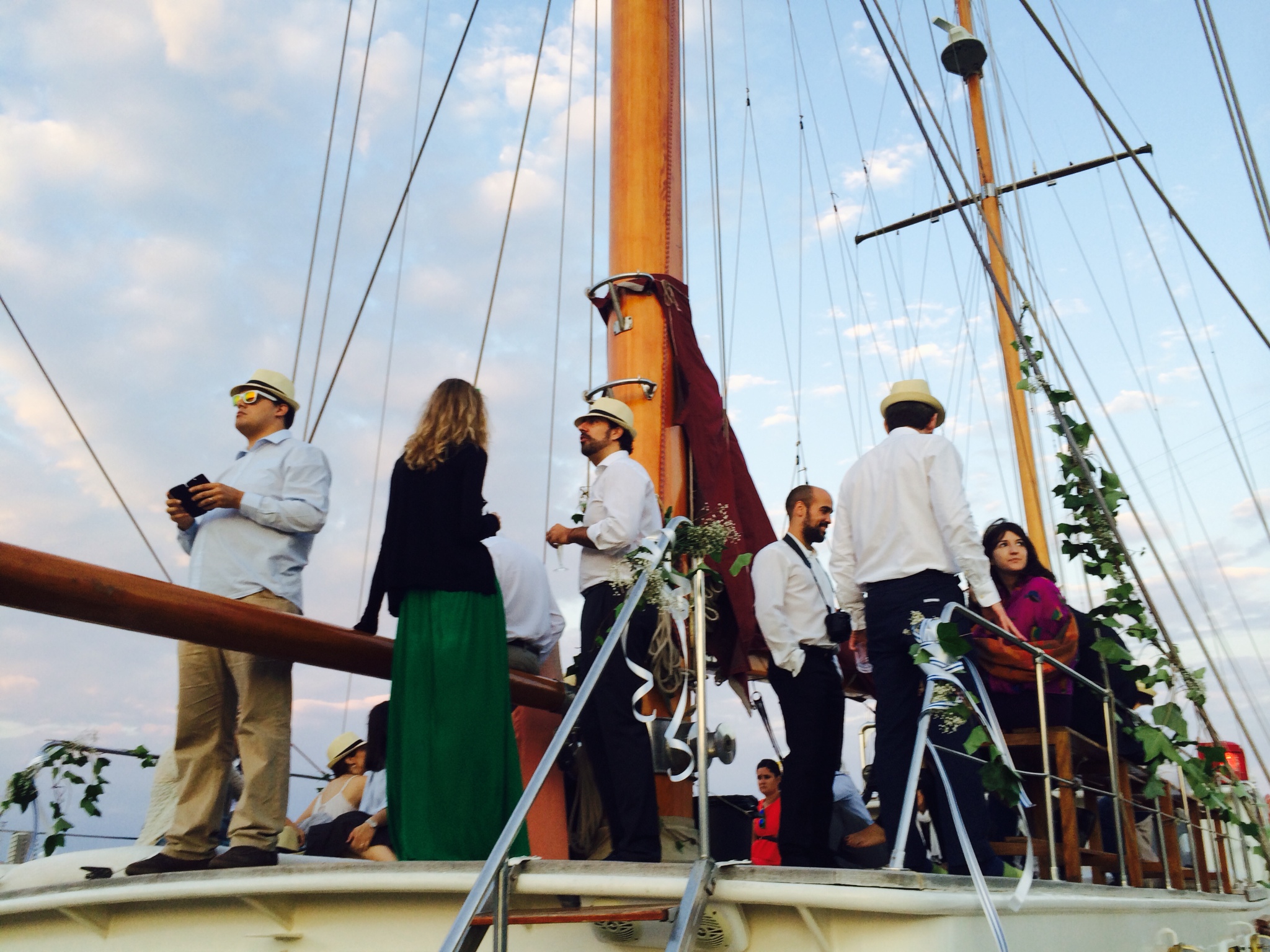 BODA EN VELERO CLÁSICO