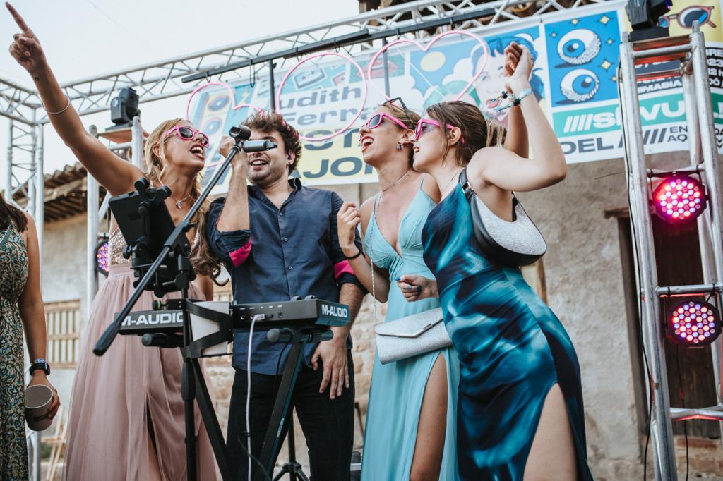Lov: “Ha llegado la hora de Bailar!”