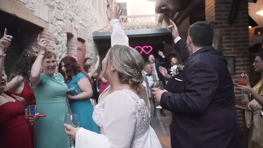 Lov: “Ha llegado la hora de Bailar!”