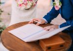 Boda oficial en el lugar del evento y trámites legales para contraer matrimonio