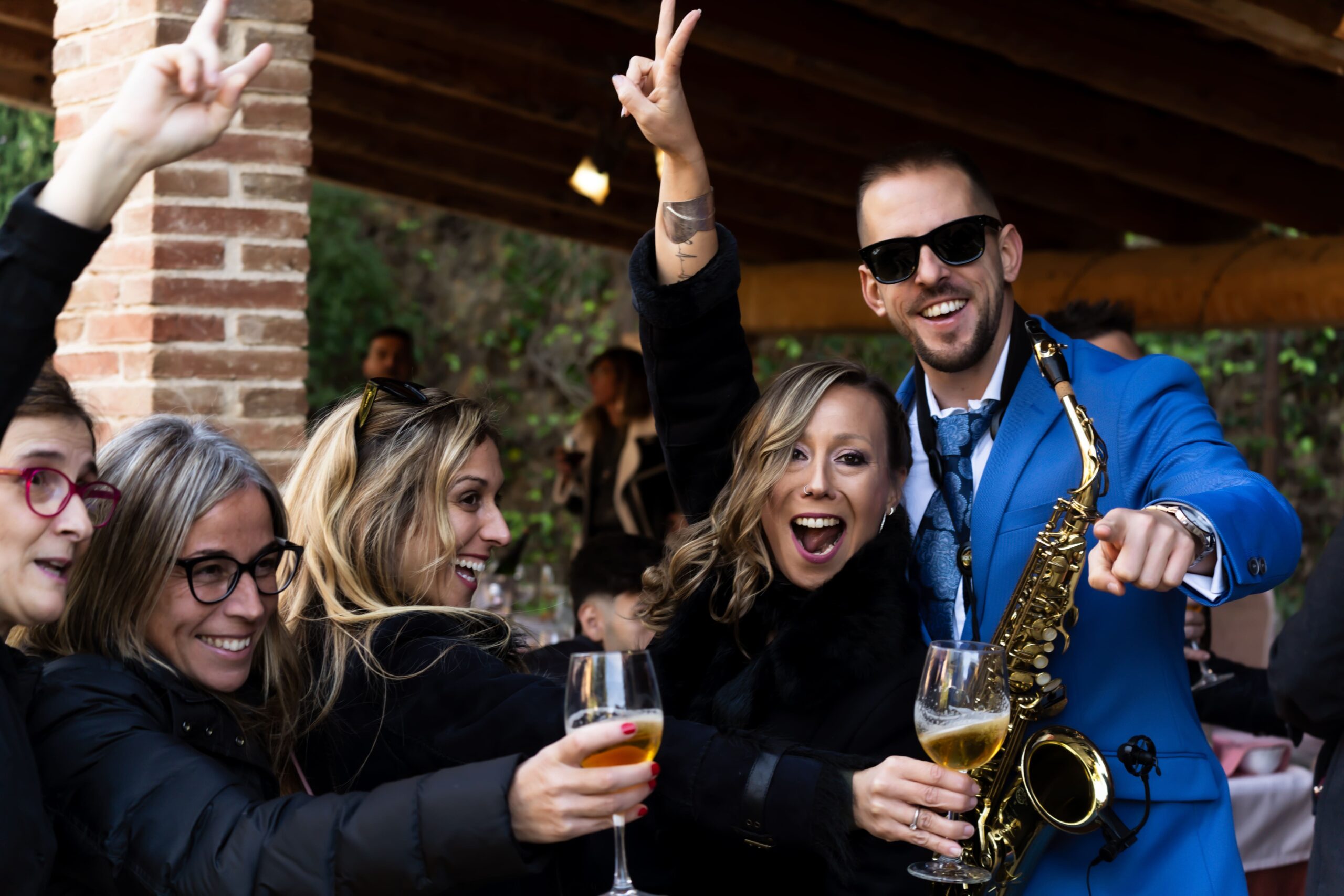 Mr. Sax – ¡La Banda Sonora Perfecta para Tu Boda!