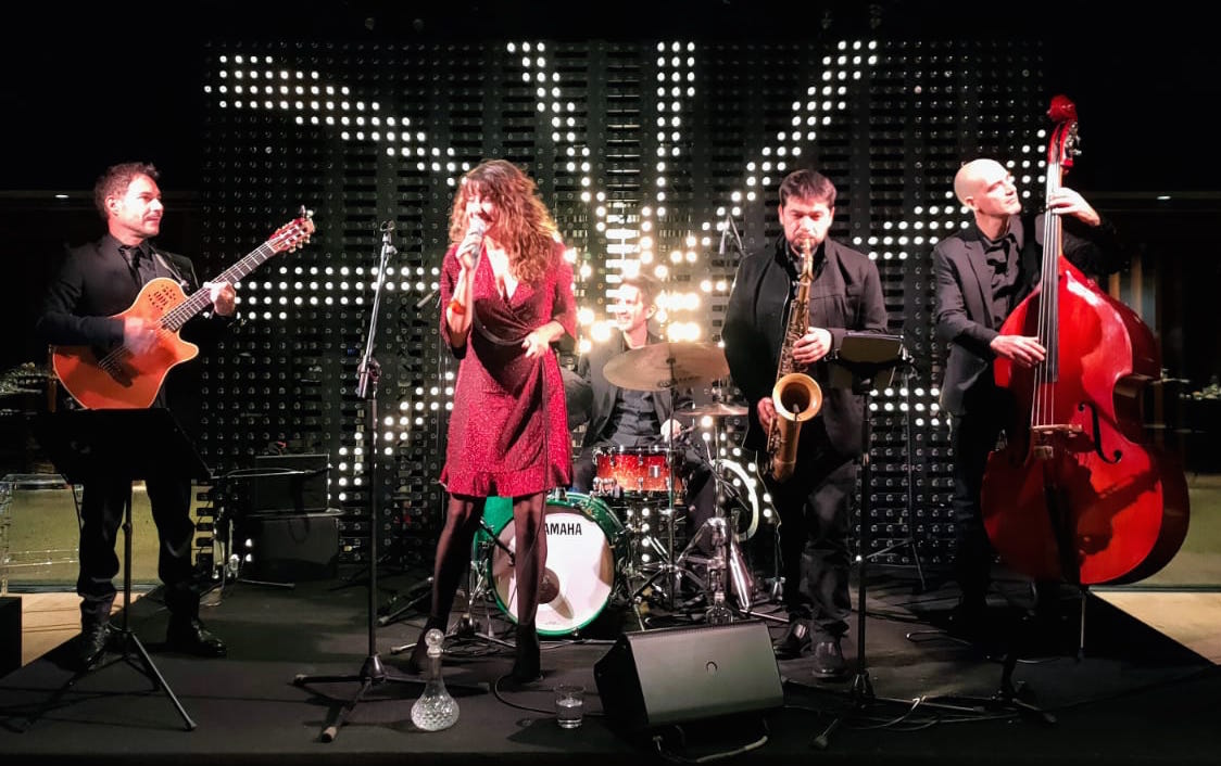 The Jazz Poppers Group  – Amenización musical para eventos.