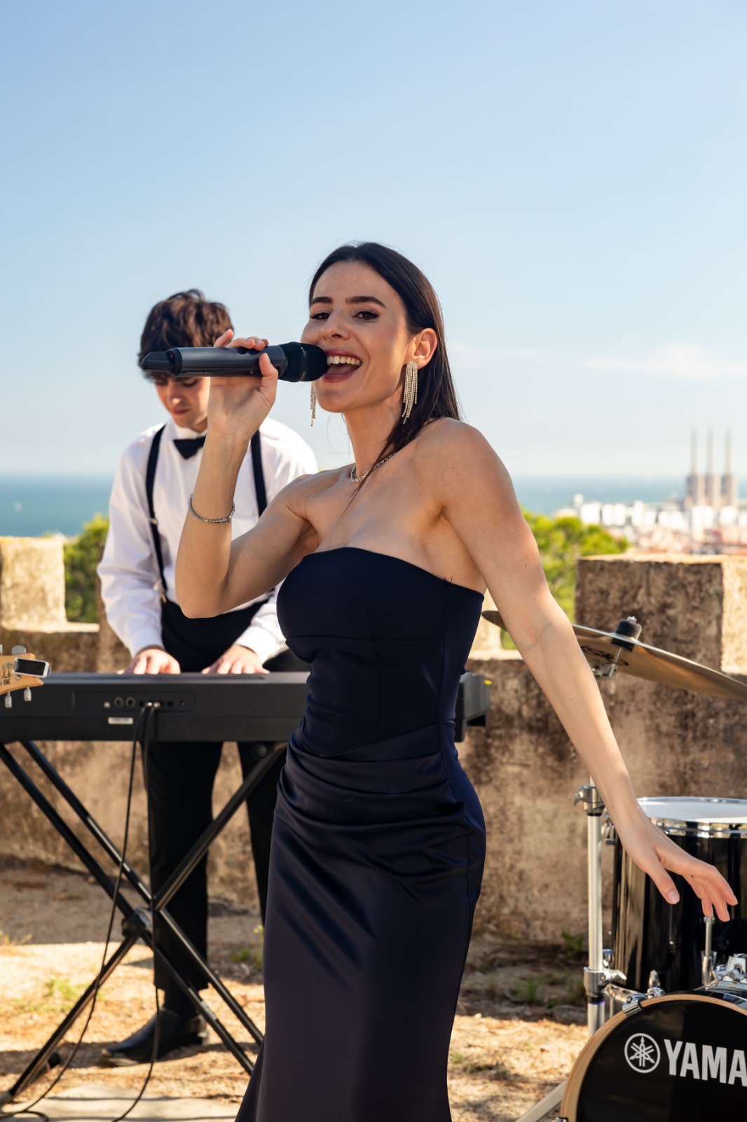 Marina Casellas – Vocalista elegante